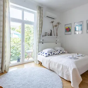Apartment Gorgeous Flat Right Near The Center, Budapest